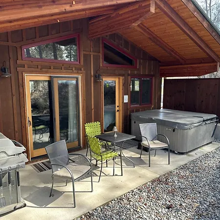 Chewuch Inn & Cabins